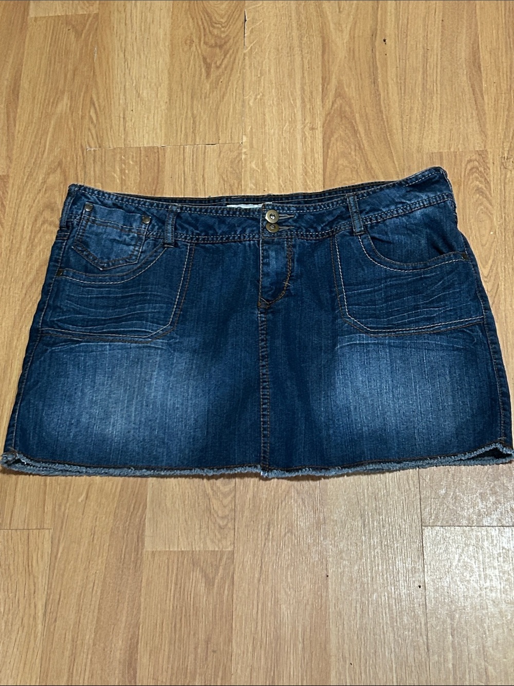 SO Dark Blue Denim Mini Skirt Juniors Size 17 EUC